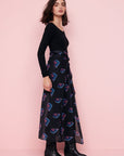 Skirt-cover Wataha