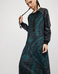 Robe verte Maori S. E.