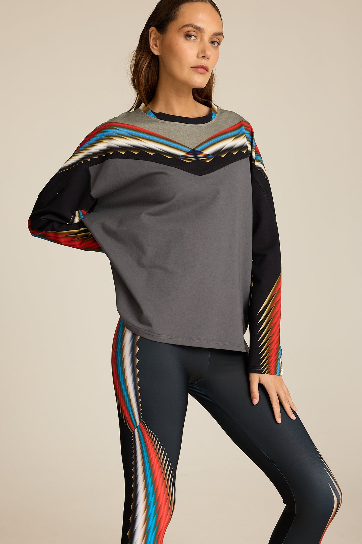 Bluza Meteor Gray COLORAT – autorski print Meteor, zdjęcie 3