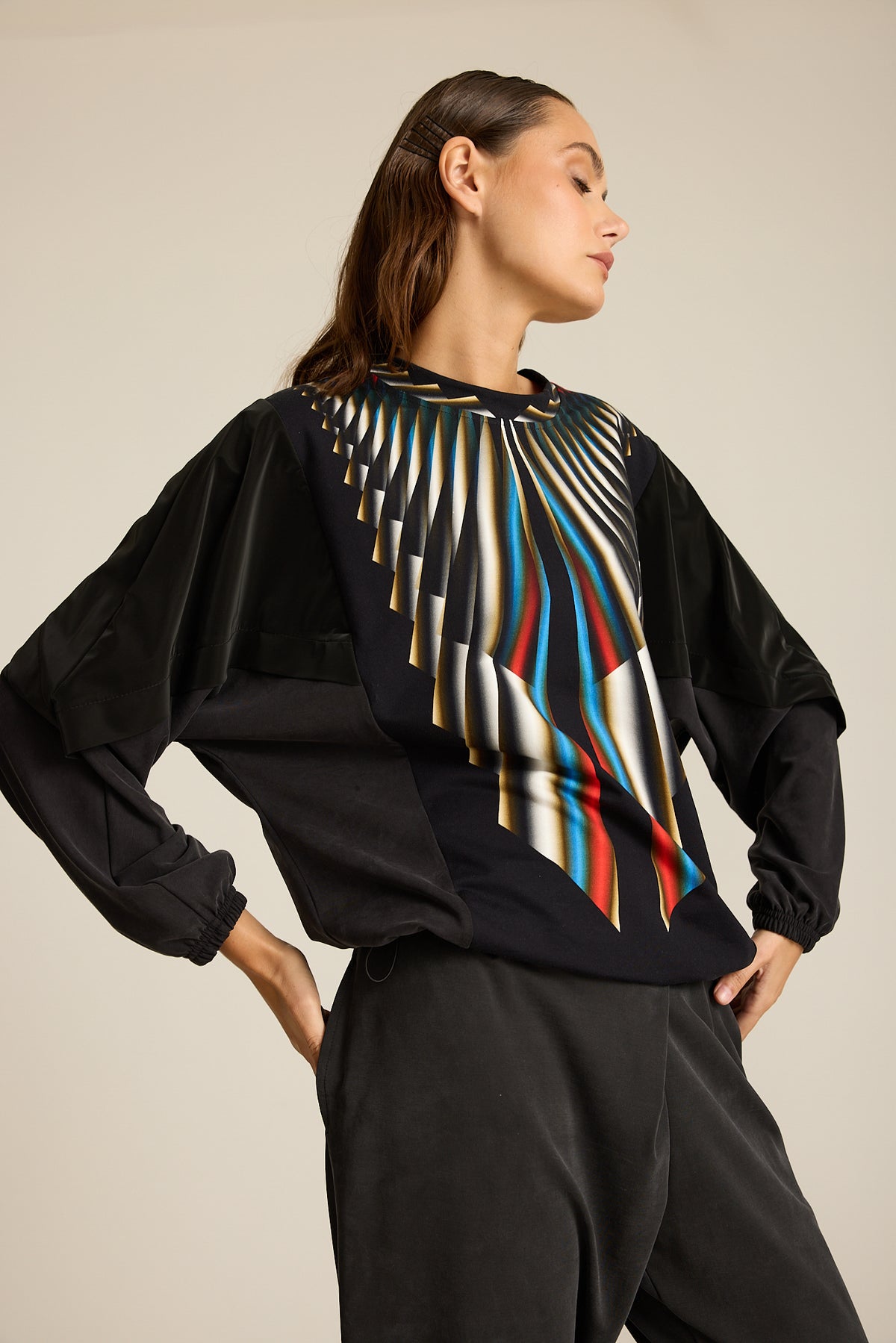 Bluza Meteor Black S.E. COLORAT – autorski print Meteor, zdjęcie 4