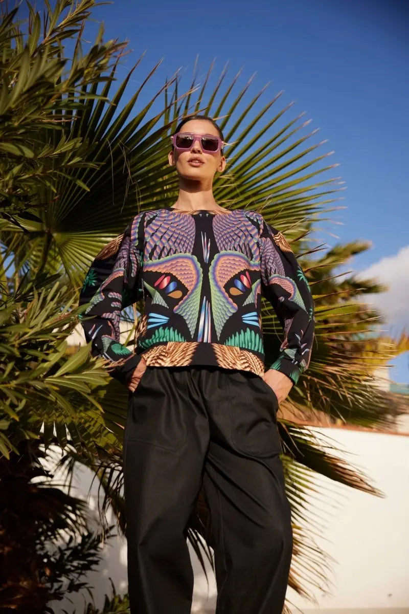 Botanica Black SE Sweatshirt - style and everyday comfort – COLORAT