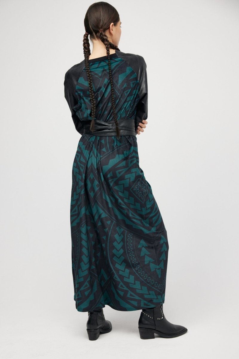 Robe verte Maori S. E.