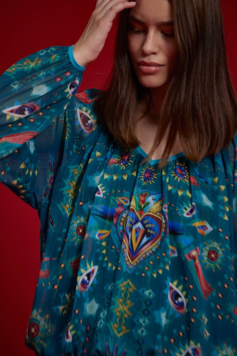 Türkises Kleid mit Herz